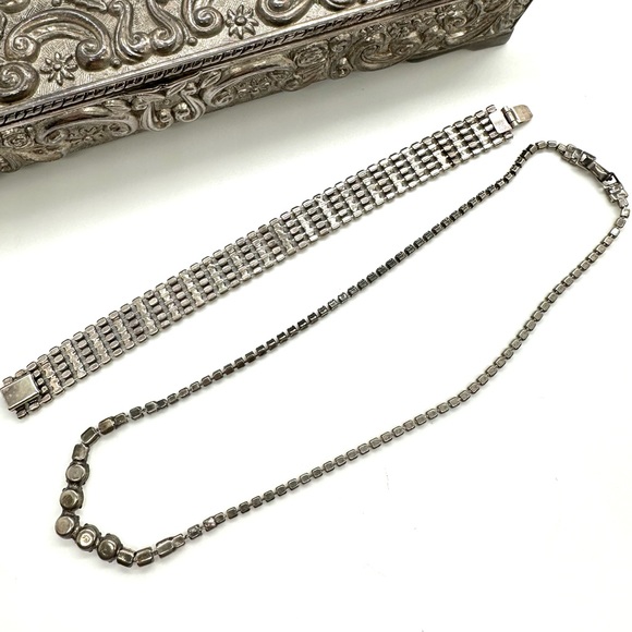 Vintage Rhinestone Jewelry lot - Picture 11 of 17